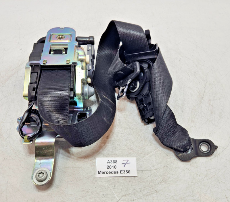 ✅ 10-11 OEM Mercedes W212 E350 E63 AMG Front Left Driver Seat Belt Retractor