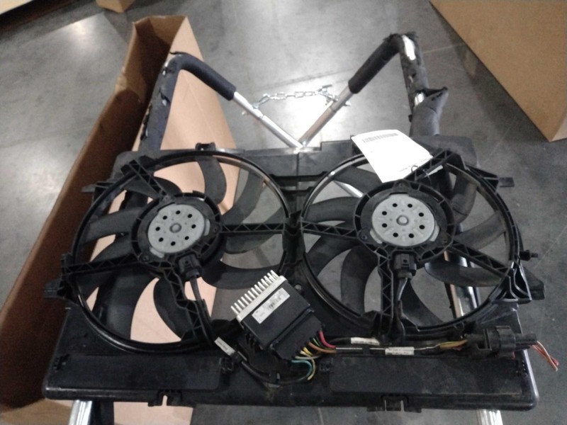 2015 AUDI A4 Engine Cooling Fan Motor OEM 2.0L White 132K Miles 8K0121207A