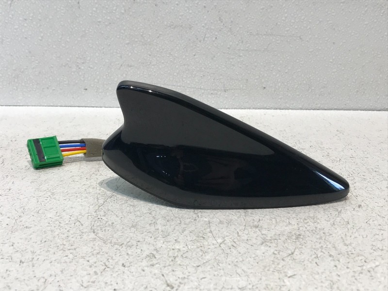 2022-24 HYUNDAI SANTA CRUZ ROOF MOUNTED RADIO SHARK FIN ANTENNA 96210-CW100 OEM