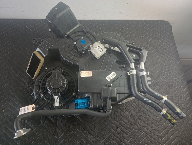 2020-2022 Kia Telluride Rear A/C HVAC Heater Blower Housing OEM 97900-S9000