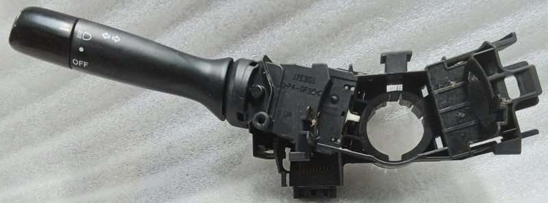 2005-2008 Toyota Prius Tacoma Headlight Headlamp Turn Signal Switch 84140-04061