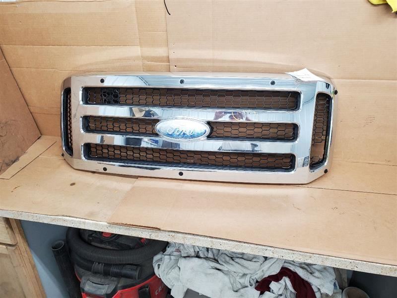 Grille Surround With Chrome Bars Fits 06-07 FORD F250SD PICKUP 274416