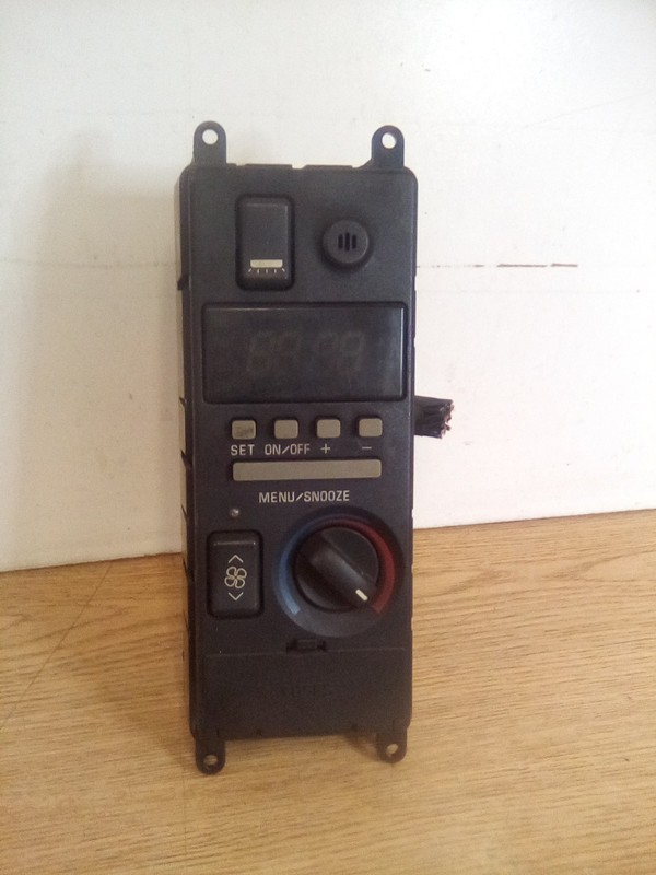 Volvo VNL 20536257 Sleeper Climate Control