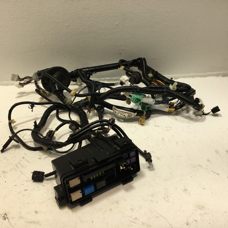20-22 HONDA PILOT DRIVER SIDE ENGINE ROOMWIRE WIRING HARNESS W/FUSE BOX OEM