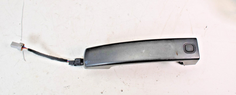 2010-2013 LAND ROVER LR4 OUTSIDE FRONT LEFT REAR DRIVER DOOR HANDLE KEYLESS T36