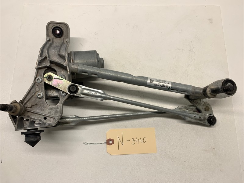 2020-2023 TESLA MODEL Y Wiper Motor Front w/Linkage1658936-00-A 3440 S22