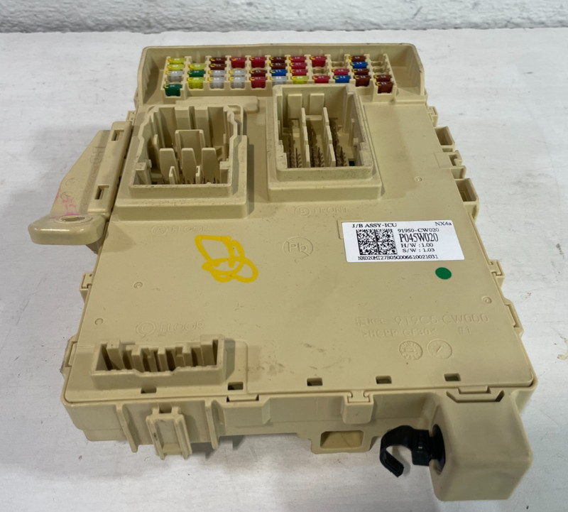 2022-2025 HYUNDAI TUCSON FUSE RELAY CABIN JUNCTION BOX 91950-CW020 2.5L # 104853
