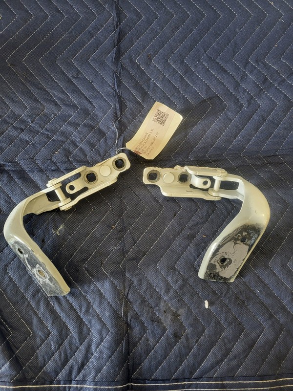 Used Oem Nissan Right & Left Rear Trunk Liftgate Hinge 2022-2025 Pathfinder