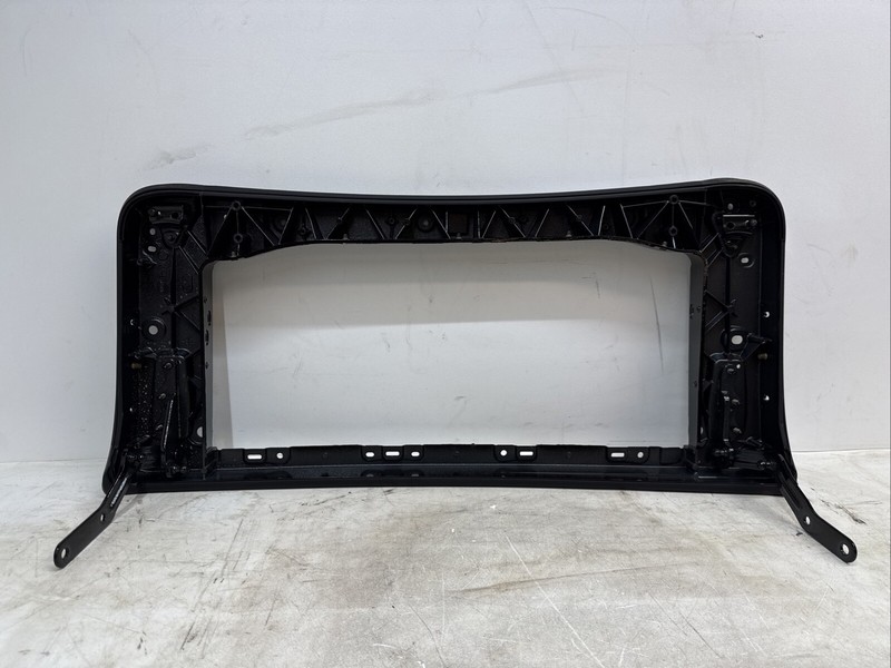 π21-23 TESLA MX REAR RIGHT SIDE DOOR UPPER GLASS FRAME 1028783-00 16135 S24