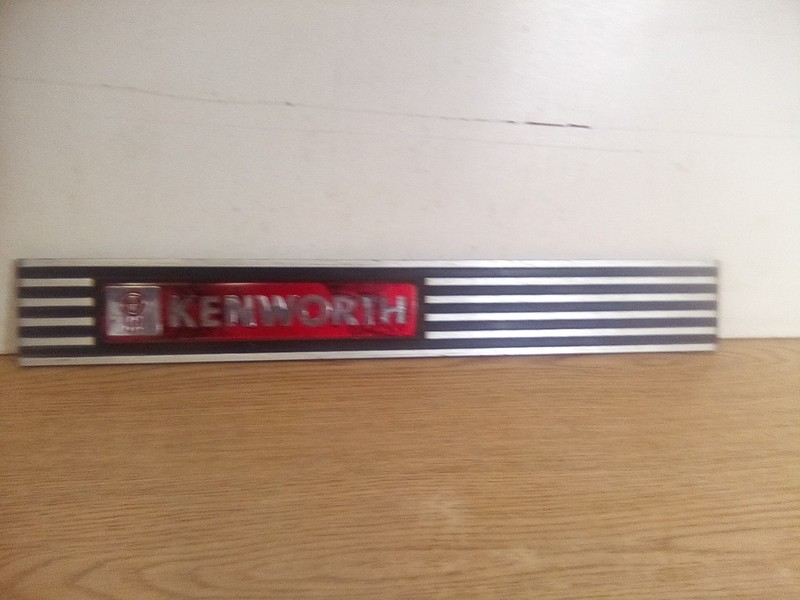 Kenworth S60-1220R Right Passenger Door Step Trim