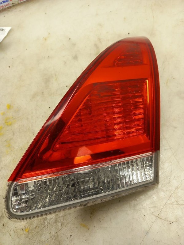 09 10 11 12 TOYOTA VENZA LE PASSENGER RIGHT TAIL LIGHT