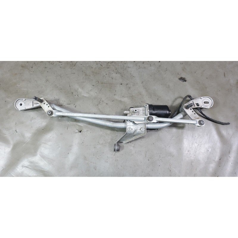 BMW G20 3-Series G22 G80 Windshield Wiper Linkage Assembly Motor 2019-2024 OEM