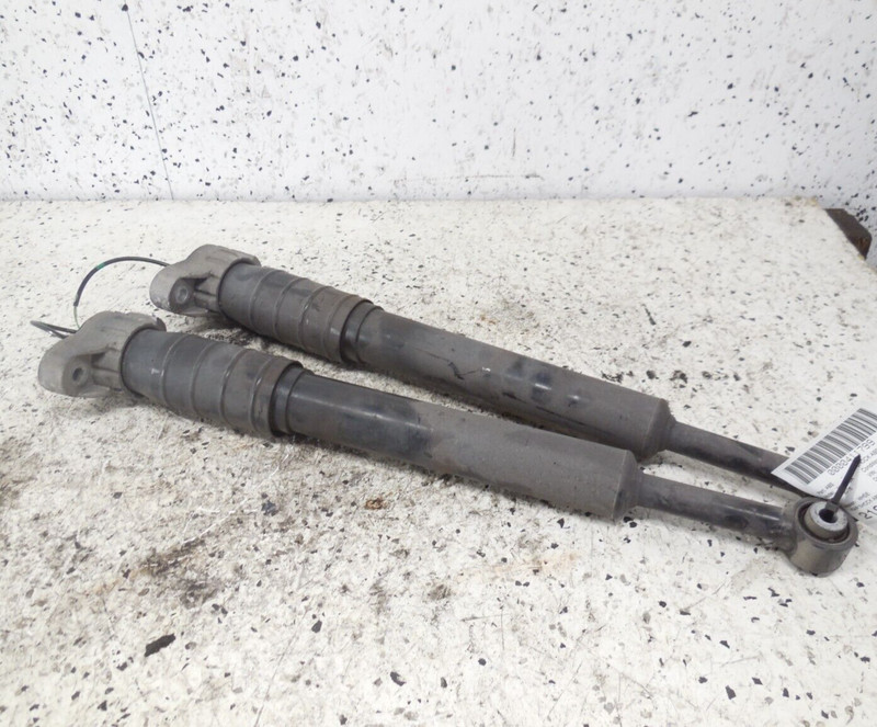 2016 16 Maserati Quattroporte S Rear Shock Absorber Pair Left Right OEM RWD