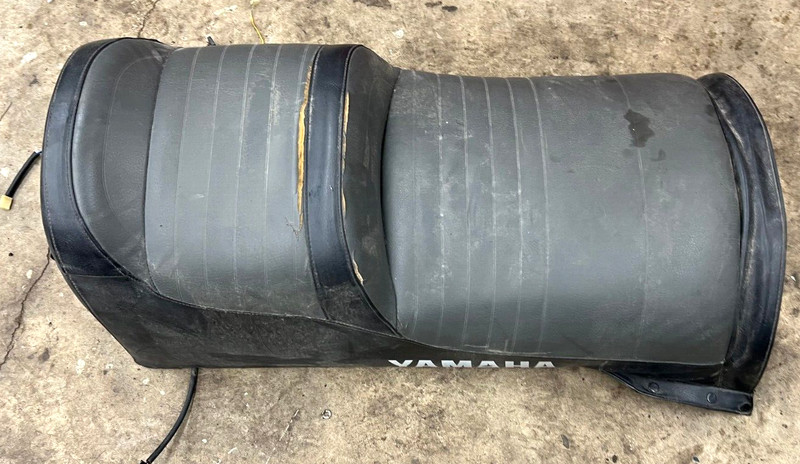 Yamaha Snowmobile Venture 500 600 700 Seat 8CY-24730-10-00
