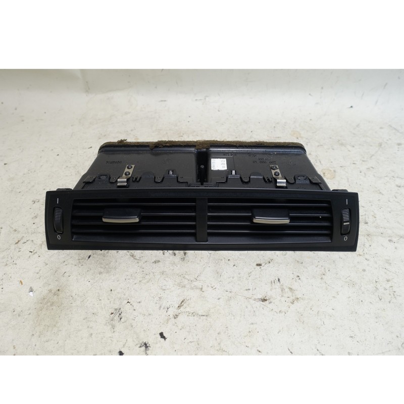 Damaged 05-06 BMW Z4 Roadster Coupe Dashboard Center Fresh Air Vent Black OEM