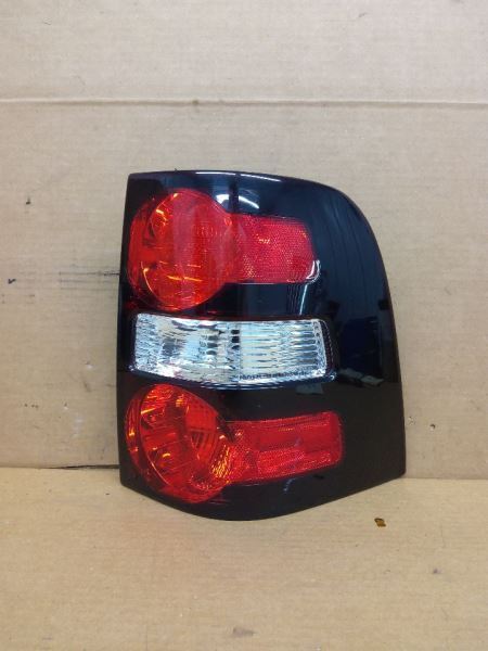 Passenger Tail Light Quarter Panel Mounted Fits 06-10 EXPLORER 264797