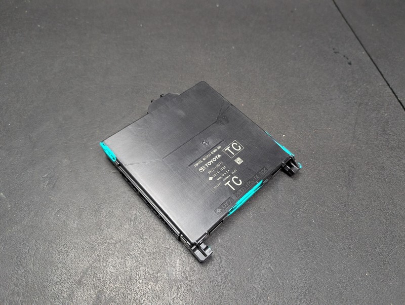 Body BCM Control Module 2021 Toyota RAV4 89221-0R270 2019 2020 2022 2023 2024