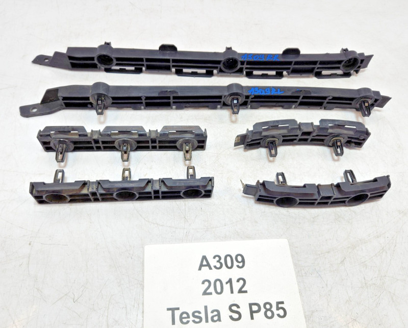 ✅ 12-16 OEM Tesla Model S Rear Left Right Bumper Rocker Support Bracket SET
