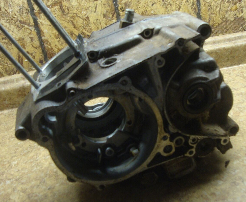 1981 Honda ATC 200 3 wheeler 3Wheeler Engine Casing Cases Motor Block Bottom F5