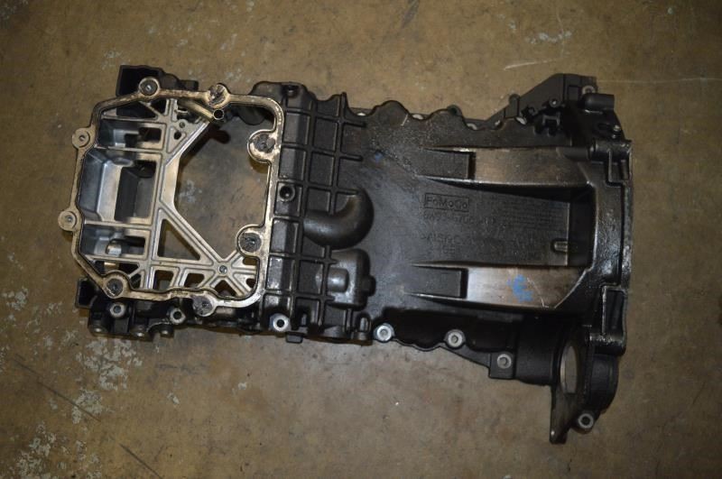 2011 JAGUAR XJL MOTOR ENGINE OIL PAN UPPER 8W93-6706-AD