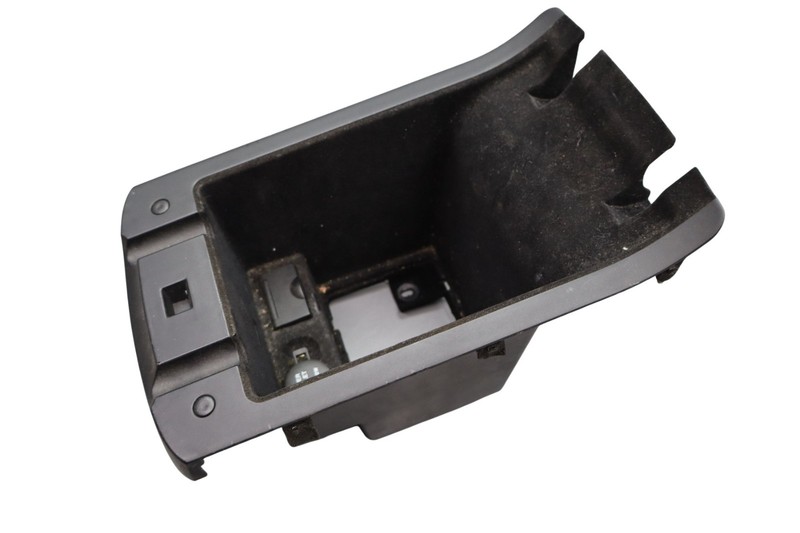 11-13 Hyundai Equus Center Console Storage Tray AUX IPod USB Socket Black OEM