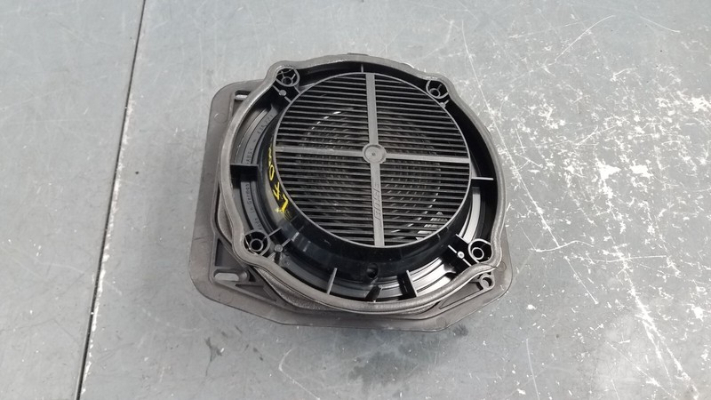 2012 Porsche 911 Turbo S 997 Left Door Speaker / Enclosure #3351 Y1