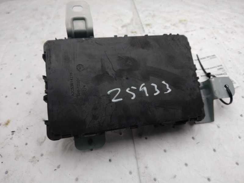 Used Body Control Module fits: 2017 Infiniti Q50 Body Control BCM main RH kick p