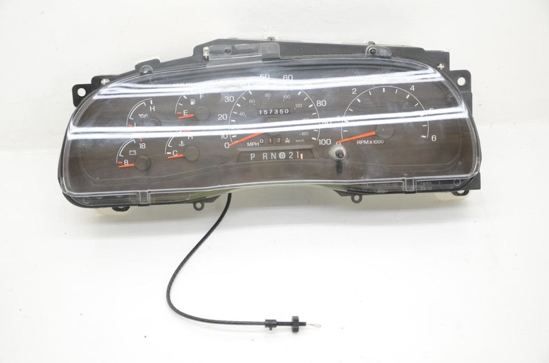 00-01 EXCURSION 6.8L Speedometer Gauge Cluster 10C956AC