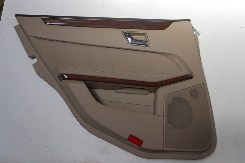 2010-2013 MERCEDES E-CLASS E350 W212 SEDAN REAR LEFT SIDE DOOR PANEL COVER OEM