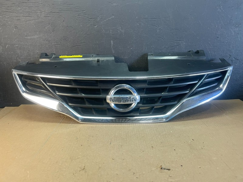 2010 to 2013 Nissan Altima Coupe Front Upper Grill Grille OEM AD5705 DG