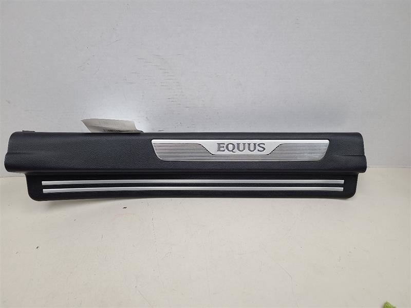 Passenger Rear Door Sill Scuff Plate Trim Fits 2016 Hyundai Equus 567963