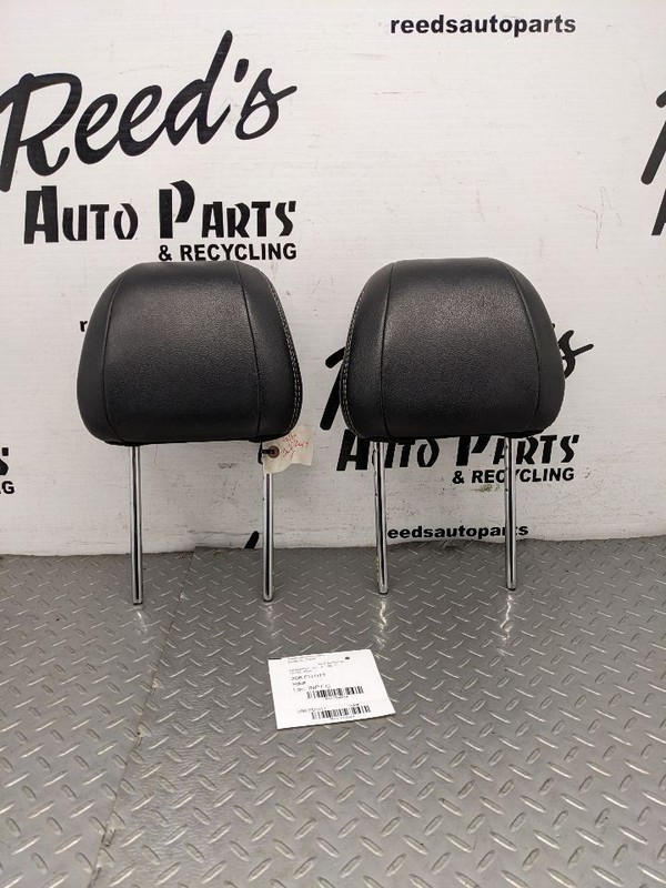 2015-2023 FORD MUSTANG COYOTE FRONT LEFT &RIGHT SIDE SEAT HEADREST OEM118454