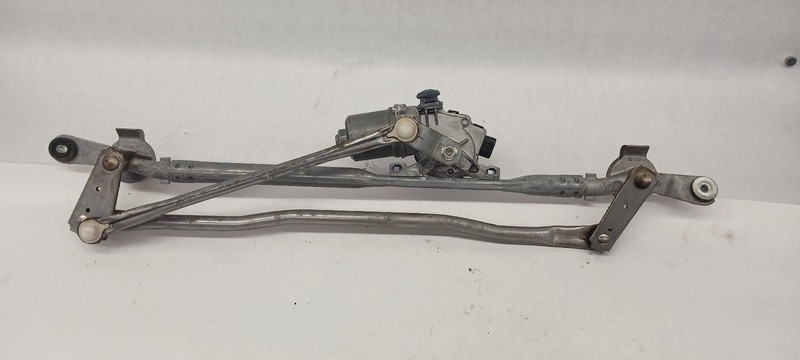 2020 PLYMOUTH VOYAGER Wiper Motor Front with linkage OEM 20 21 22