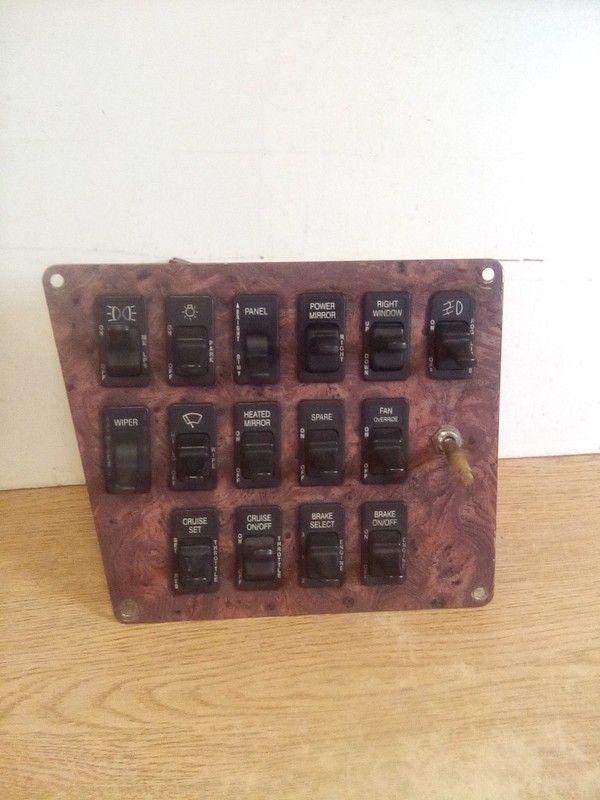 1999 International 9200 Dash Switch Panel