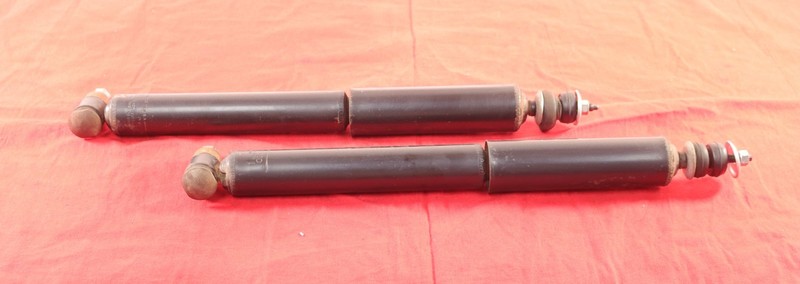 Monroe OESpectrum rear shock absorbers PAIR 5867 / 5867ST CAMARO FIREBIRD 82-02