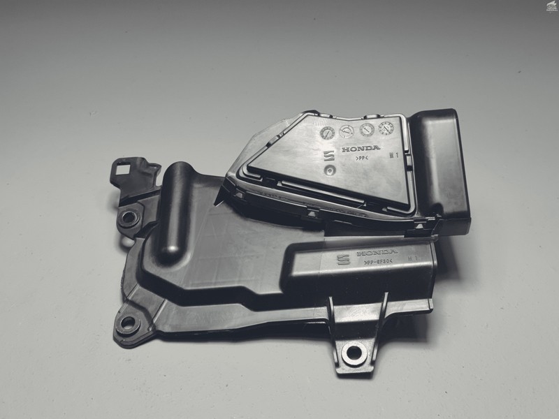 HONDA ACCORD HYBRID 2018-2022 BATTERY IPU AIR OUTLET DUCT COVER OEM
