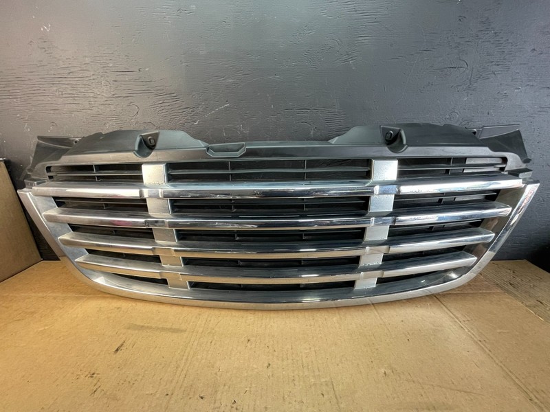 2009 to 2011 Freightliner Sprinter Front Upper Chrome Grill Grille ac5158 DG