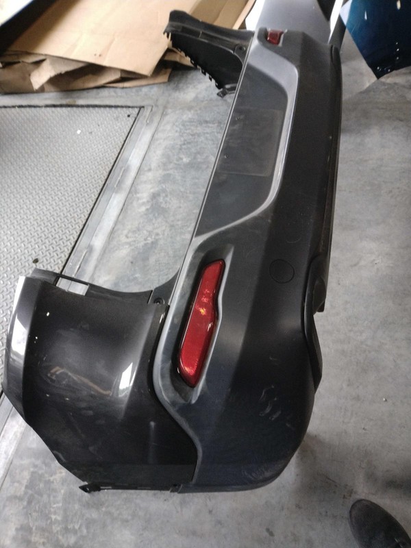 2018 Jeep Cherokee Grey Rear Bumper Assembly OEM Used 243299 66K Miles