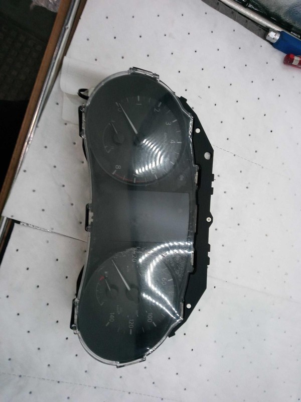 2022 Nissan Rogue Sport Speedometer Gauge OEM Grey Stained Lens 89K Miles