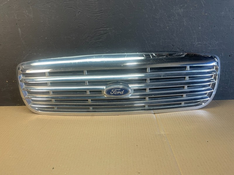 2003 to 2011 Ford Crown Victoria Front Upper Grille Grill Chrome ae3429 DG