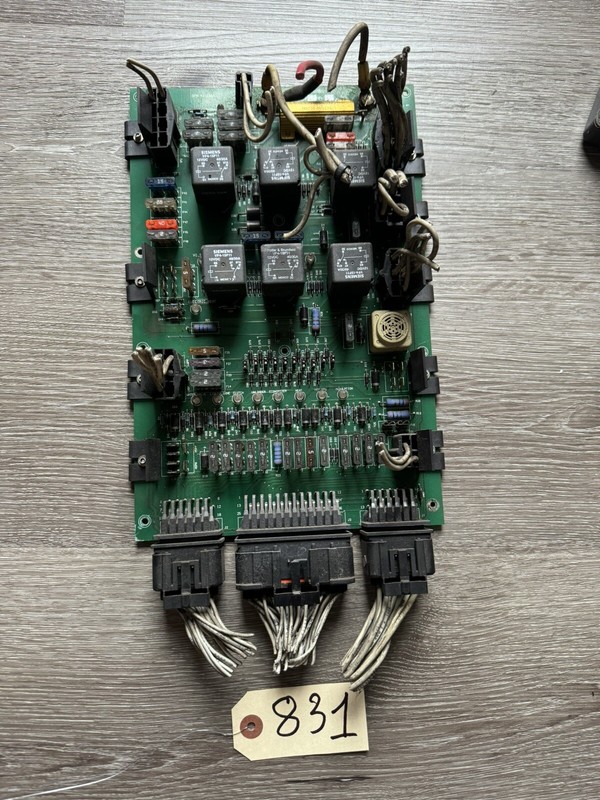 THERMO KINH RELAY BOARD - P/N: 41-2500 5D50236G