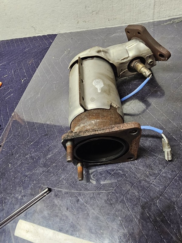 2022 Murano Rear Catalytic Converter 3.5 With O2 Sensor