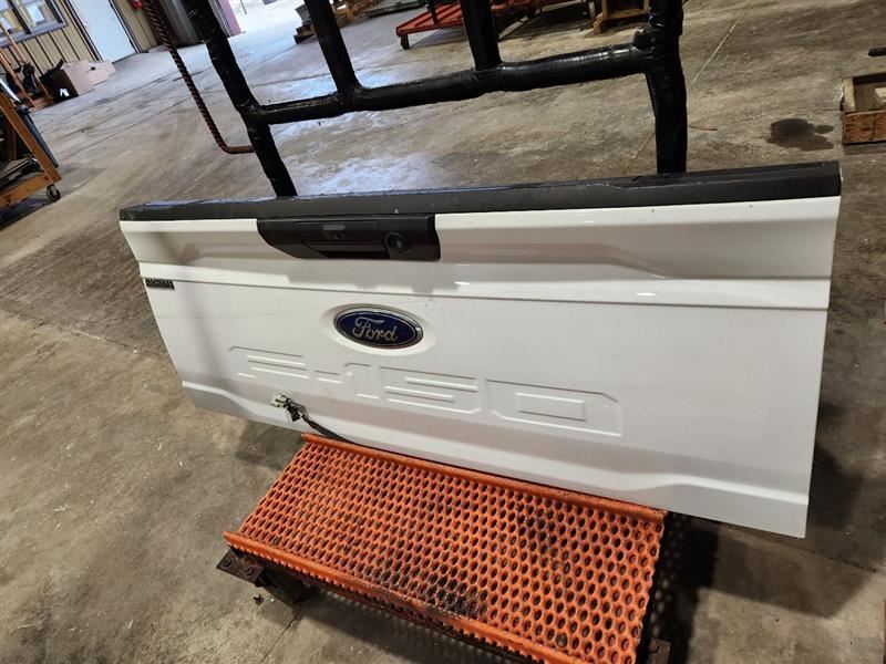 F1502021 Trunk/Hatch/Tailgate 3236098