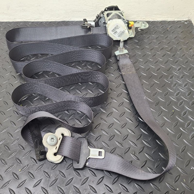 09-20 Dodge Ram 1500 Regular Cab Front Right Retractor Bucket OEM 5KP921K2AF
