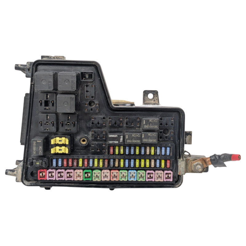 04-05 Dodge Ram 1500 2500 3500 Power Distribution Fuse Box Relay P56051039AD OEM