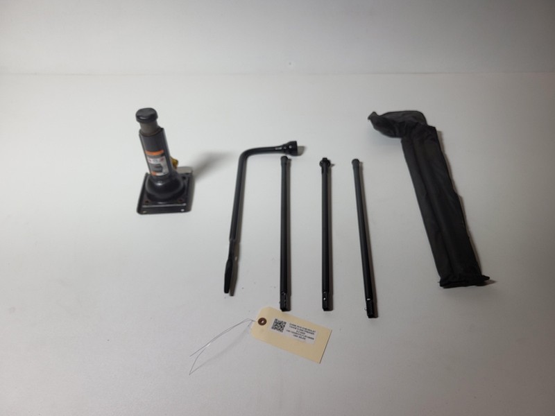 2015-2020 Chevrolet Tahoe Jack & Tools & Wheel Wrench OEM 22969370