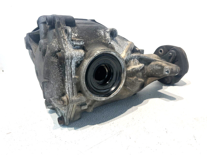 3310757709709-12 BMW 750i F01 Rear Differential Drive Carrier 3.46 RATIO OEM