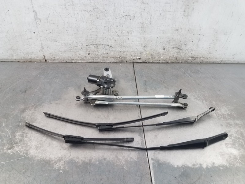 2018 Audi RS5 Quattro F5 Windshield Wiper Motor / Arms #2200