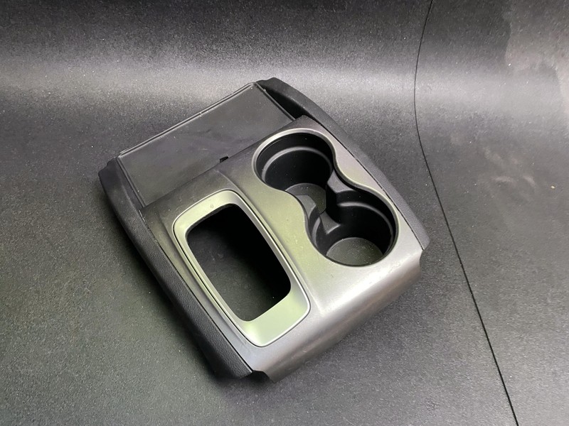 Center Console Upper Trim Panel w/ Cup Holder 2019 Honda Pilot 77295-TG7-A31 20