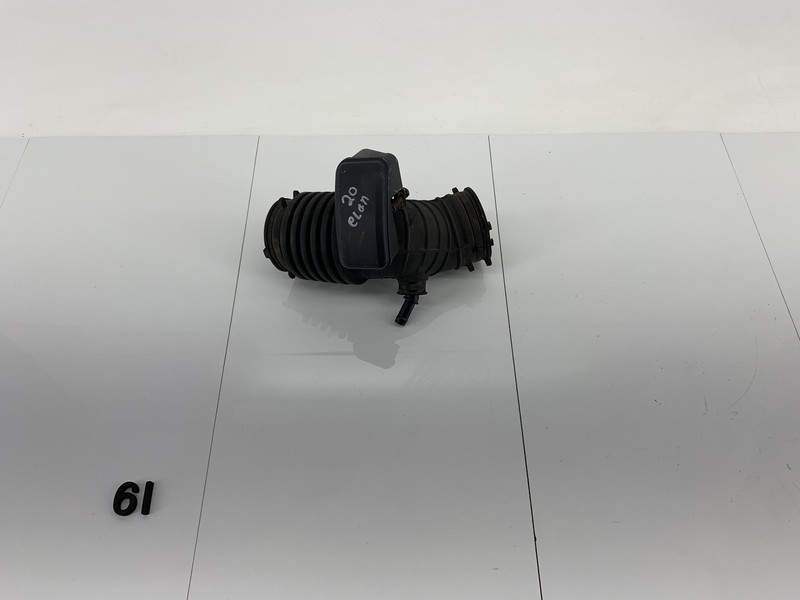 19-20 HYUNDAI ELANTRA 2.0L L4 GAS ENGINE MOTOR AIR INTAKE CLEANER HOSE DUCT OEM